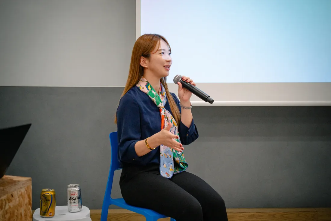 Speaker answering questions at an LR session